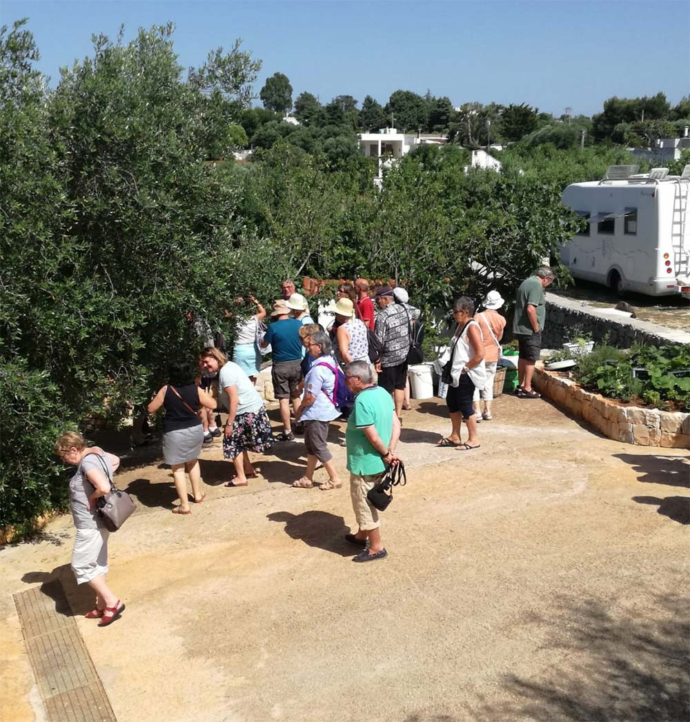 Gruppo di Ospiti col Camper 