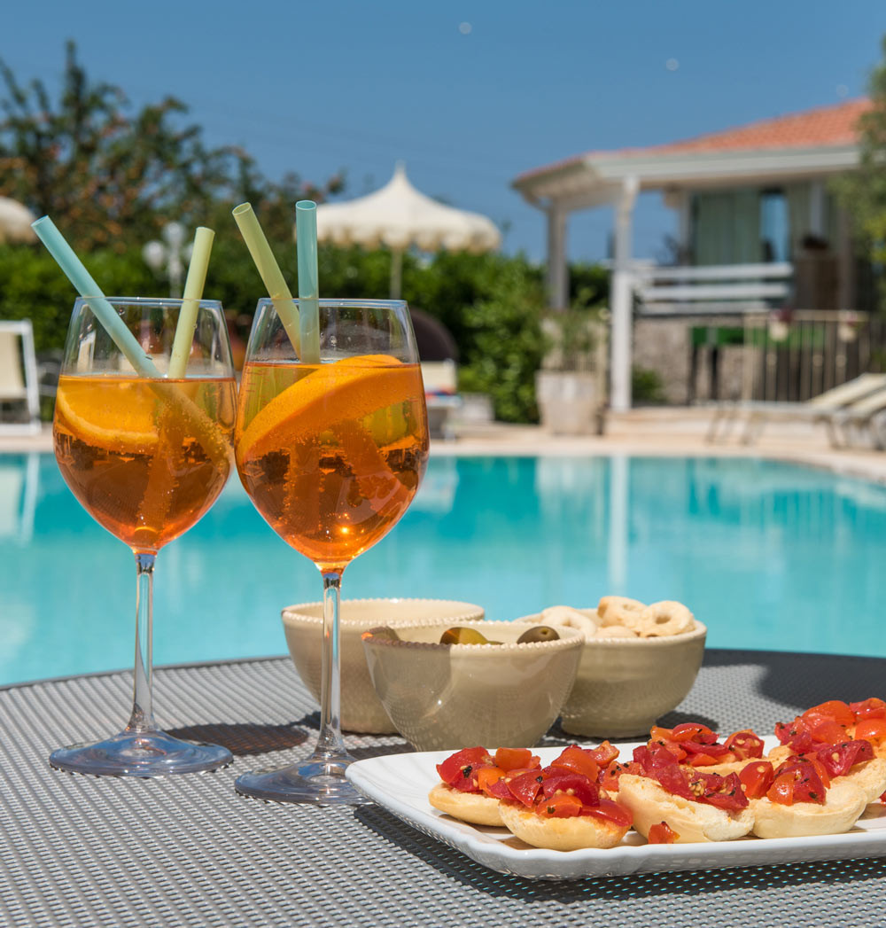Aperitivo a bordo Piscina
