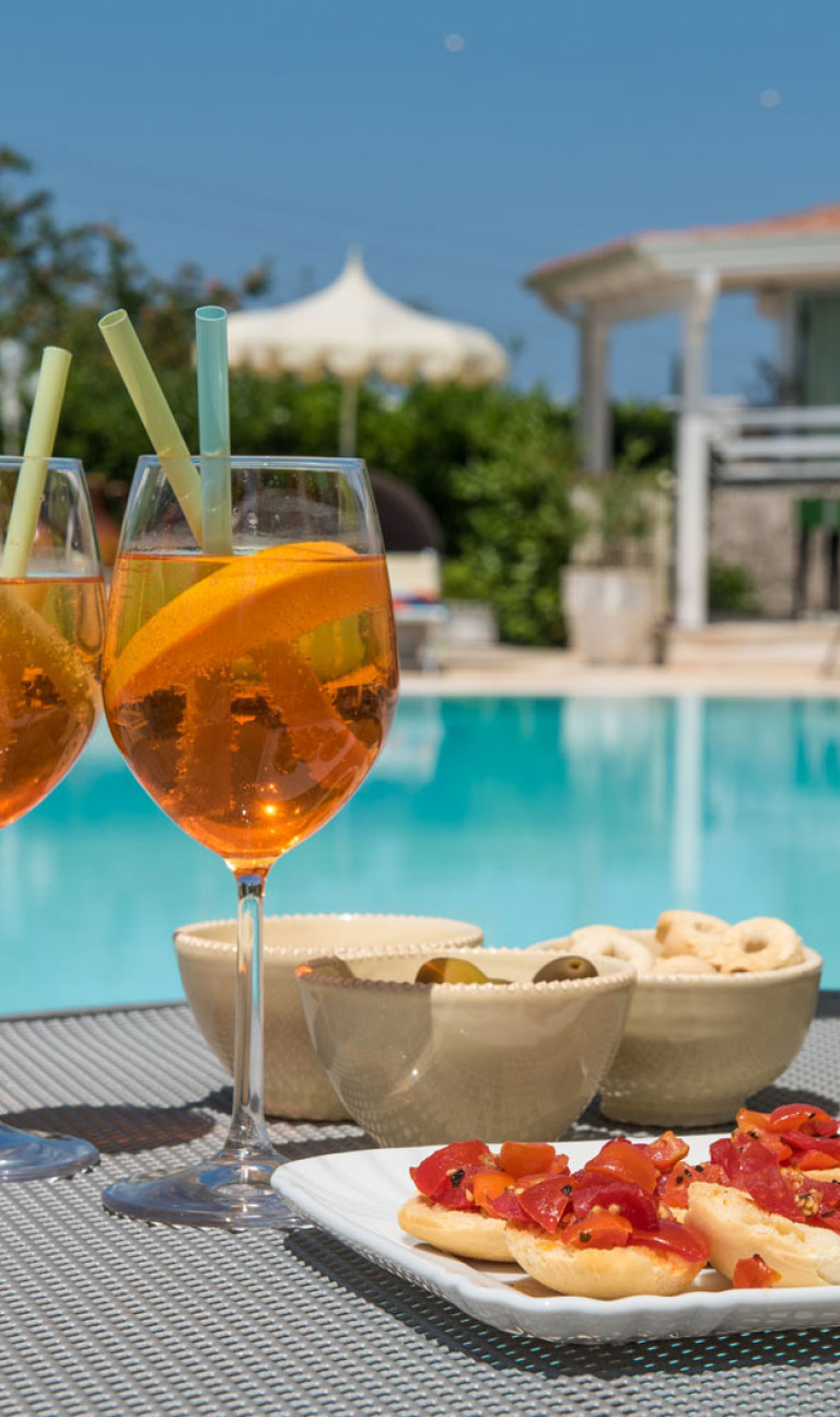 Aperitivo a bordo Piscina