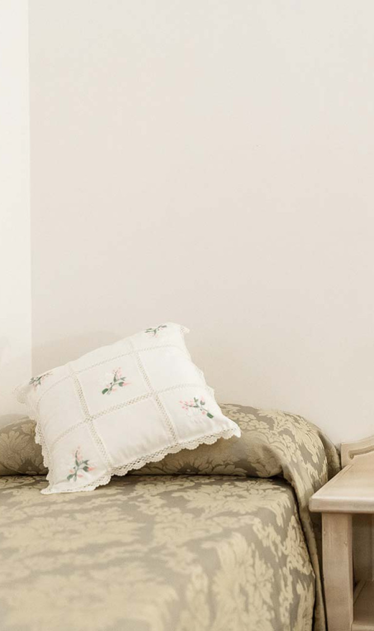 Letto singolo in una Camera dell'Agriturismo