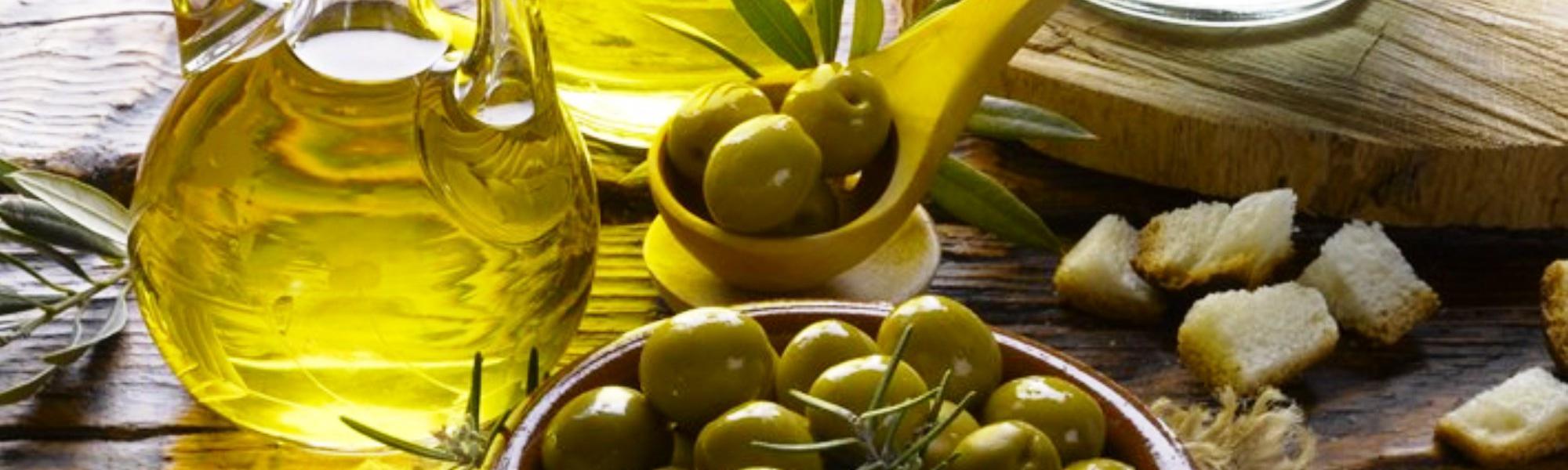 Degustazione olio extravergine di oliva per gruppi in Ostuni Puglia 0